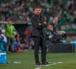 El técnico Javier Gandolfi también está a la expectativa de la determinación que tome la Conmebol. FOTO JUAN ANTONIO SÁNCHEZ