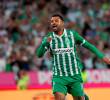 Edwin Cardona marcó de penalti el primer gol verdolaga. FOTO CAMILO SUÁREZ
