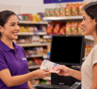 Bancolombia amplía su red de corresponsales con la incorporación de las tiendas Ísimo. FOTO CORTESÍA