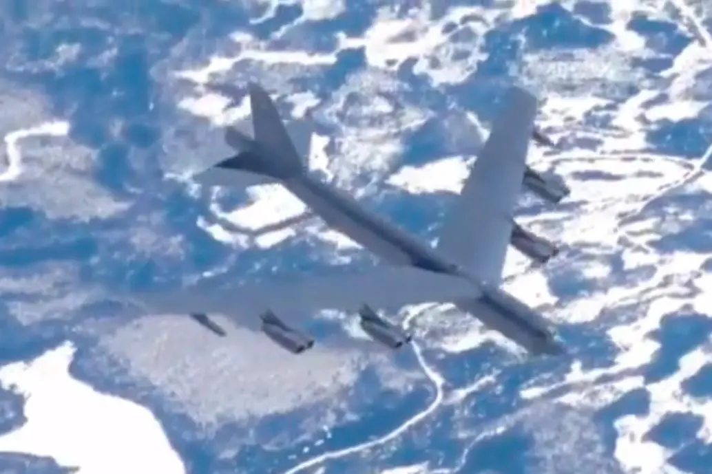 El bombardero B-12 tiene la capacidad de lanzar bombas nucleares. FOTO: CORTESÍA DE @US_STRATCOM.