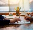 Las convocatorias de práctica 2026-1 ofrecen oportunidades para estudiantes de diferentes programas que buscan experiencia laboral en empresas líderes en Colombia. FOTO: GETTY