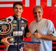 Sebas y Juan Pablo. El hijo también deja huella en el automovilismo como su padre. FOTO CORTESÍA FCC
