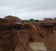 Una de las retroexcavadoras destruidas en la operación realizada en Puerto Triunfo. FOTO: Cortesía