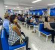 Pacientes de una EPS esperan ser atendidos en una de las sedes médicas de estas entidades. FOTO: Julio César Herrera Echeverri