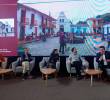 En la presentación hubo espacio para un conversatorio que contó con la presencia de la directora de EL COLOMBIANO, Luz María Sierra; del exministro de Cultura Juan Luis Mejía; María del Rosario Escobar, directora del Museo de Antioquia; el empresario Carlos Miguel Correa; e Iván Mauricio Pérez, responsable de Estrategia y Proyectos de Comfama. FOTO: JULIO HERRERA
