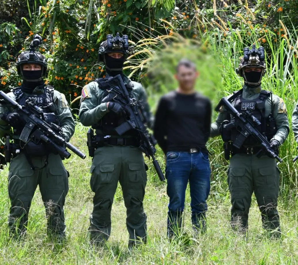 En la imagen alias "Machín Viejo, quien según las autoridades hizo parte de un proceso de desmovilización pero volvió a delinquir años después. FOTO Policía Metropolitana. 