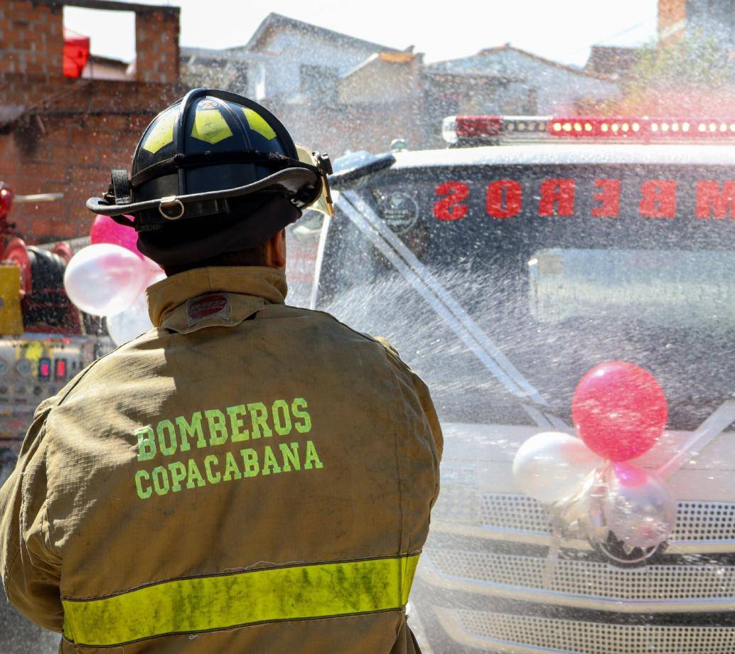Este nuevo vehículo permitirá atender incendios de manera más rápida y oportuna tanto en zonas urbanas como rurales. FOTO Cortesía Dagran. 