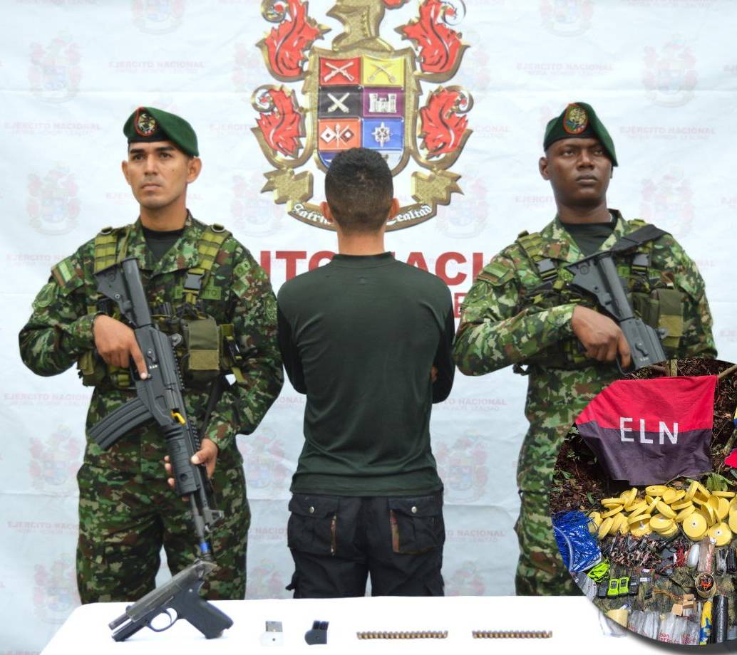 Alias "Alexis", quien se entregó de manera voluntaria a las autoridades y los elementos que puso a disposición una vez se sometió. FOTOS Séptima División del Ejército.