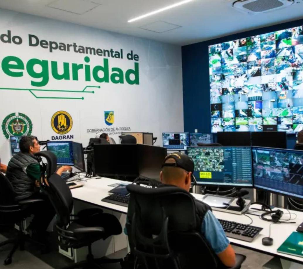 Desde el Nodo Departamental se controlan las cámaras de seguridad de los municipios de Antioquia. FOTO Julio César Herrera. 