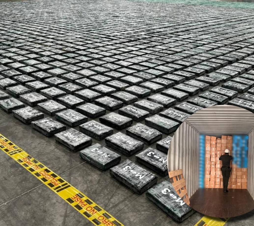 Imágenes de la gran incautación que hizo la Dirección Antinarcóticos en Puerto Antioquia. FOTO Policía Nacional.