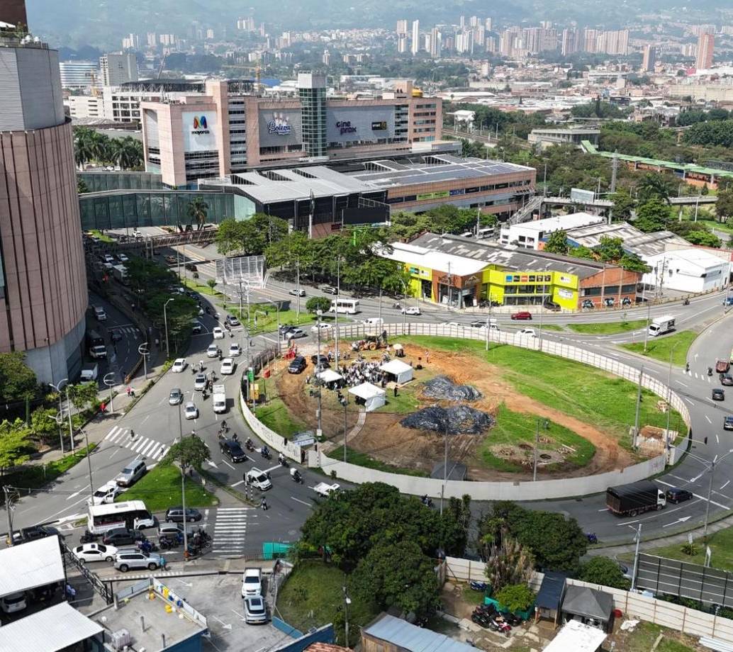Así se ven las primeras intervenciones en la Calle 50 Sur con la avenida Las Vegas. FOTO Alcaldía de Medellín. 