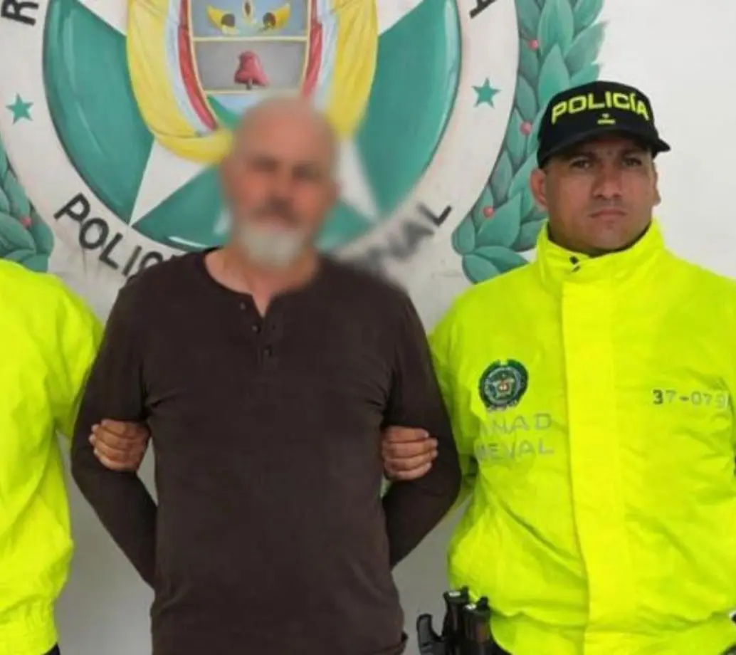 El docente de 62 años capturado en el municipio de Copacabana, al norte del Valle de Aburrá. FOTO Policía Metropolitana.