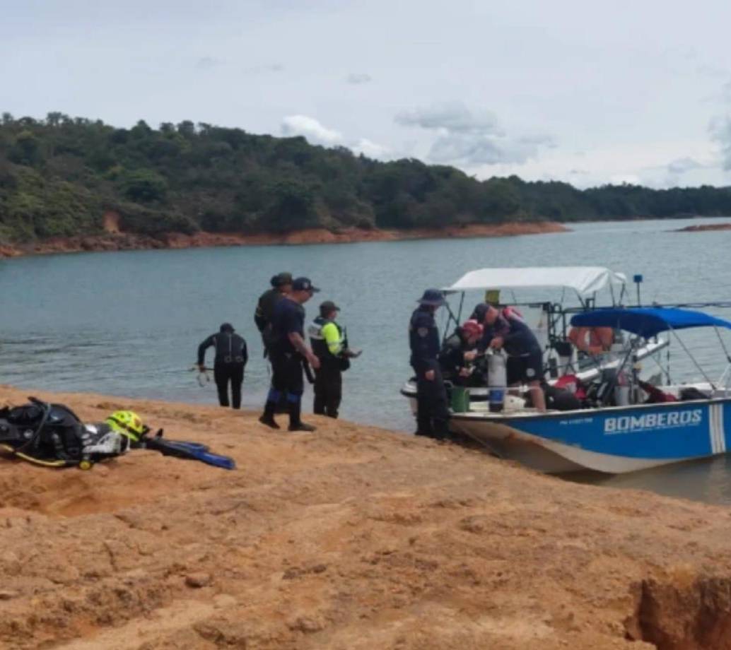 La búsqueda del joven de 22 años continúa, de manera superficial, en otros puntos del embalse y en las laderas. FOTO Cortesía.
