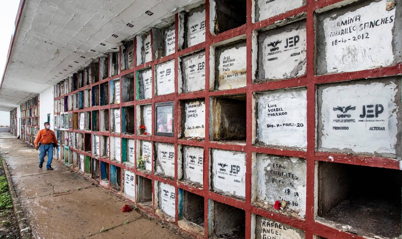 Muchas bóvedas se encuentran desocupada y sirven para caridad. Foto: Jaime Pérez