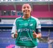 Jessica Bermeo celebra el gol con el que el Deportivo Cali empató, en la agonía ante Libertad en el debut de la Copa Libertadores Femenina. FOTO TOMADA X@CaliFemenino