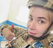 Keti Leshkasheli, médica georgiana que sirvió como paramédica en la Legión Internacional de Ucrania, fue una de las más de 20 mujeres cuyas fotos fueron usadas por canales prorrusos de Telegram para difundir denuncias falsas de violación. / Foto: Keti Leshkasheli