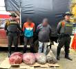 Los sospechosos fueron detenidos y podrían ser procesados por el delito de corrupción de alimentos. FOTO: Cortesía Policía Antioquia