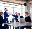 La IA avanza, pero las habilidades blandas mantienen su papel como el mayor diferenciador profesional. FOTO: Getty