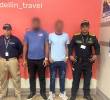 Estas son dos de las personas que fueron detenidas luego de aterrizar en el aeropuerto José María Córdova, de Rionegro, en un vuelo comercial desde Ciudad de Panamá. FOTO: CORTESÍA MIGRACIÓN COLOMBIA