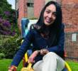 Leidy Cuestas junto a su producto, llamado GymSmile, en Bogotá. FOTO CORTESÍA NICOLÁS ZAMBRANO