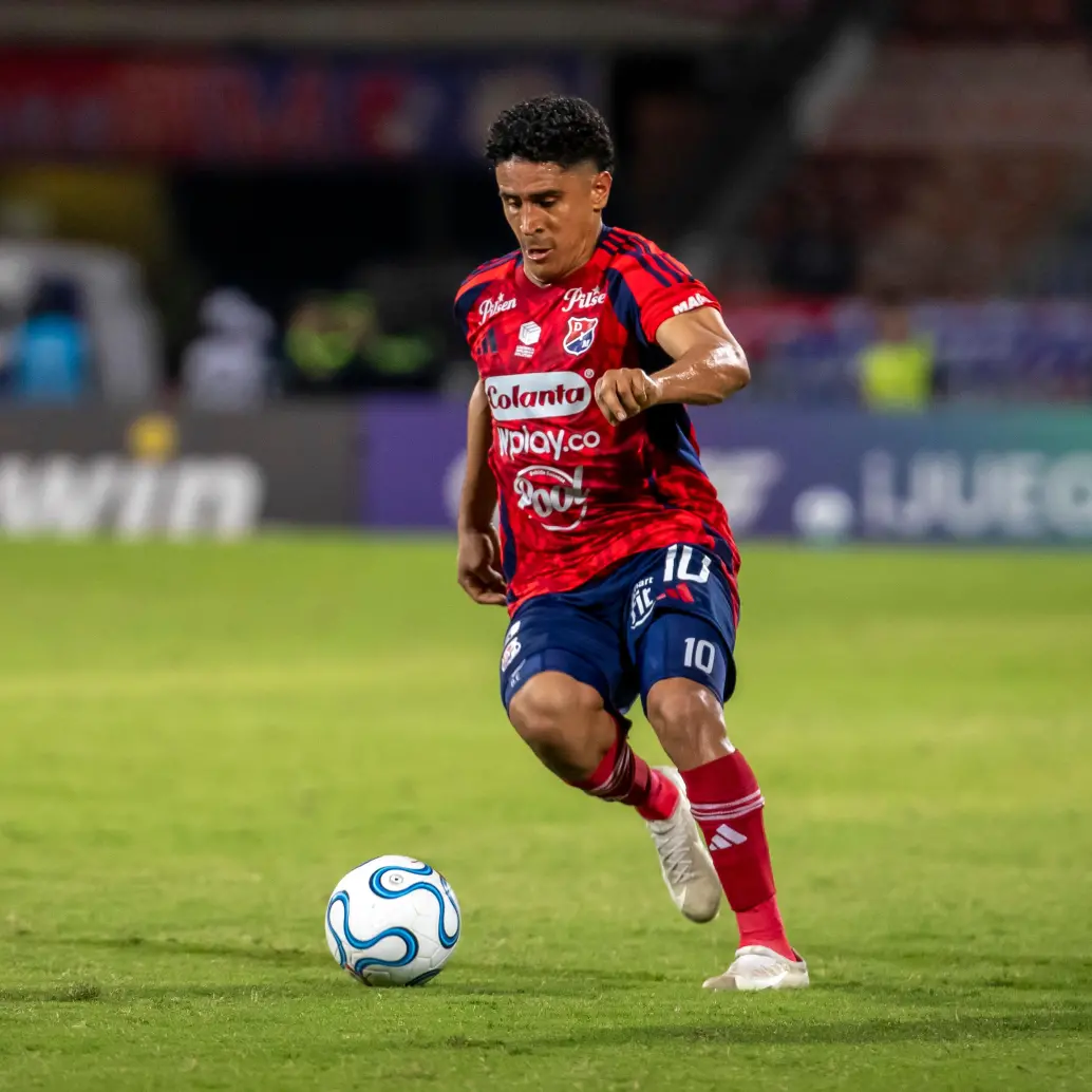 El volante antioqueño Daniel Cataño llegó al Medellín como gran figura. Recién gana ritmo tras una lesión en el soleo. FOTO<b><span class="mln_uppercase_mln"> Juan Antonio Sánchez</span></b>