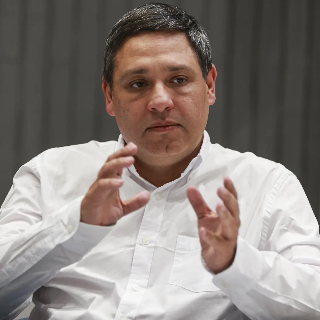 Descripción: Candidato Presidencial y Expresidente del Senado. Lugar: Sede del Grupo El Colombiano en Envigado. Personajes: Mauricio Lizcano. Fecha de evento: 23/07/2025. Foto: Manuel Saldarriaga Quintero.