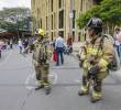 El Cuerpo de Bomberos de Medellín verifica en la ciudad posibles daños y agrietamientos tras el sismo. Imagen de referencia. FOTO: Esneyder Gutiérrez