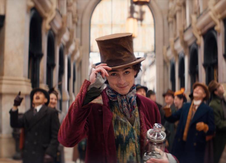 El jóven actor Timothée Chalamet interpreta a Wonka en esta nueva versión de la historia que llega al cine. FOTO Cortesía Warner Bros.