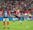 Teófilo fue uno de los hombres más insistentes que tuvo en ataque Junior ante DIM. El delantero abrió el marcador para el triunfo de su equipo. FOTO: X-JUNIOR