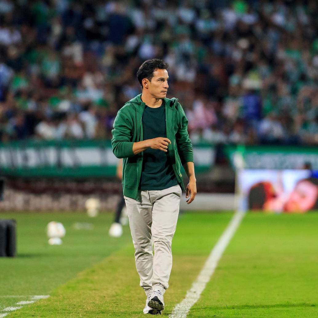 El técnico Diego Arias destacó el compromiso del equipo en el duelo frente al Junior. FOTO CAMILO SUÁREZ
