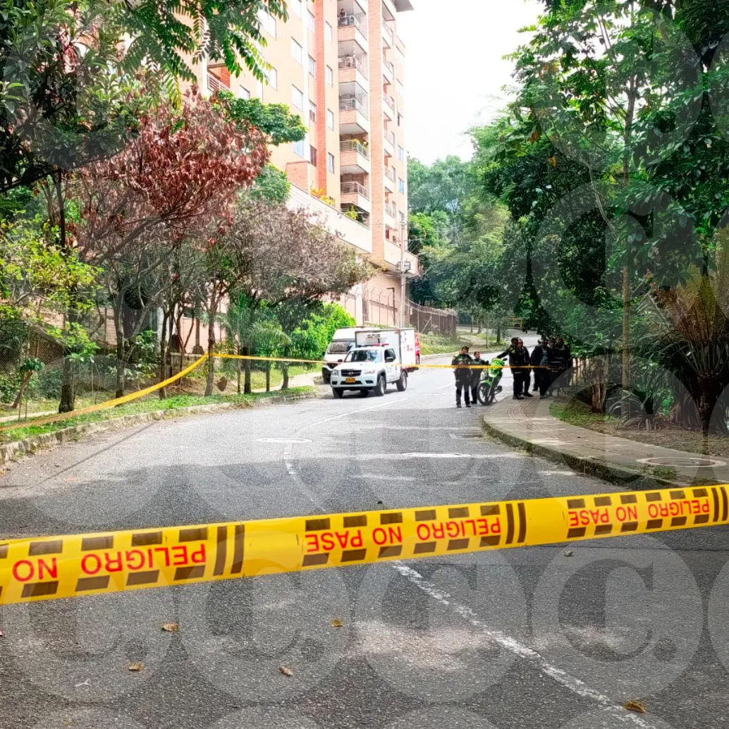 En este sector, detrás del Hospital Manuel Uribe Ángel, de Envigado, asesinaron con arma blanca a un hombre, cuya identidad no fue establecida. FOTO: ALEJANDRA MORALES RÍOS