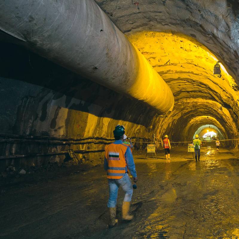 Se espera que con el segundo Túnel de Oriente se agilice el tránsito de más de 27.000 vehículos que transitan entre Medellín y el Oriente antioqueño todos los días. FOTO EL COLOMBIANO