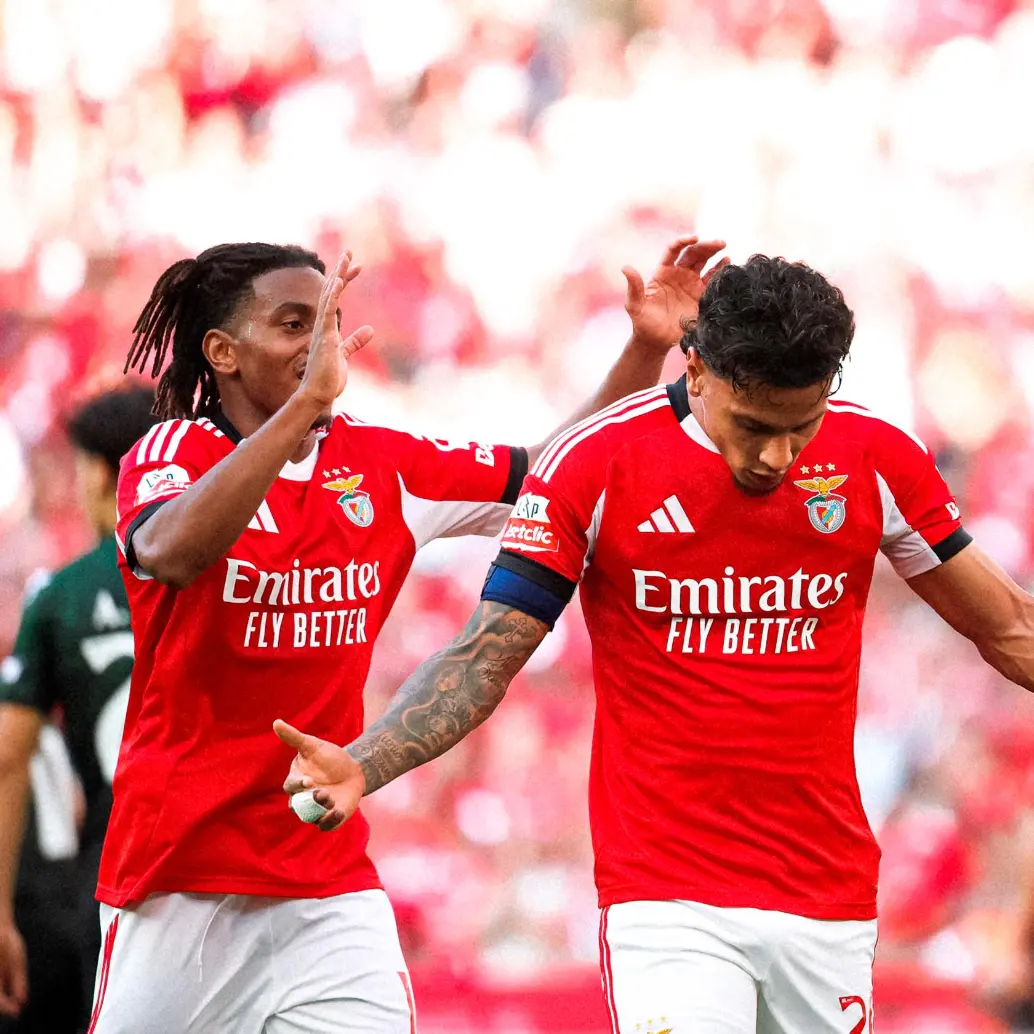 Richard Ríos guió al Benfica a una nueva victoria en la liga de Portugal. FOTO @SLBenfica
