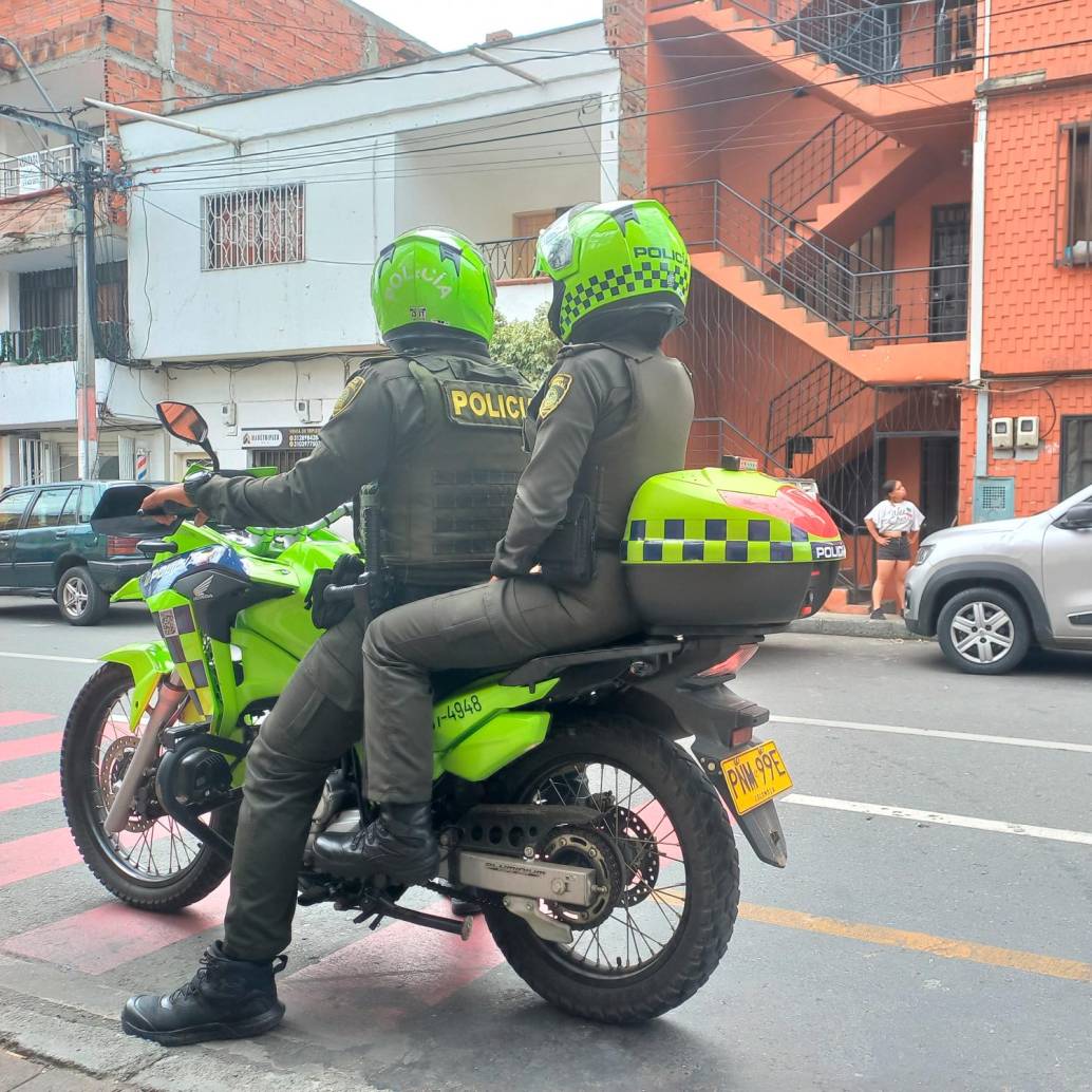 Las patrullas de los cuadrantes son insuficientes para cubrir todas las comunas de Medellín. FOTO: MAURICIO PALACIO.