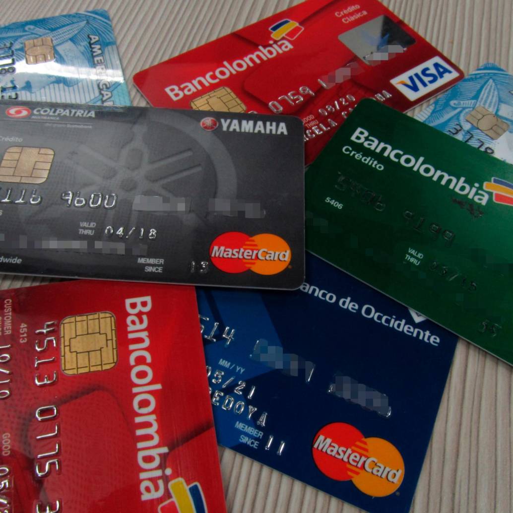 Constantemente hay denuncias de personas que aseguran que sus contraseñas y tarjetas fueron “hackeadas” o “clonadas”. FOTO EL COLOMBIANO