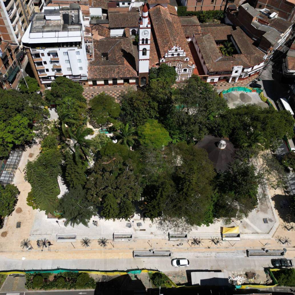 Intervenciones en el parque principal de Copacabana. Foto: Cortesía. 