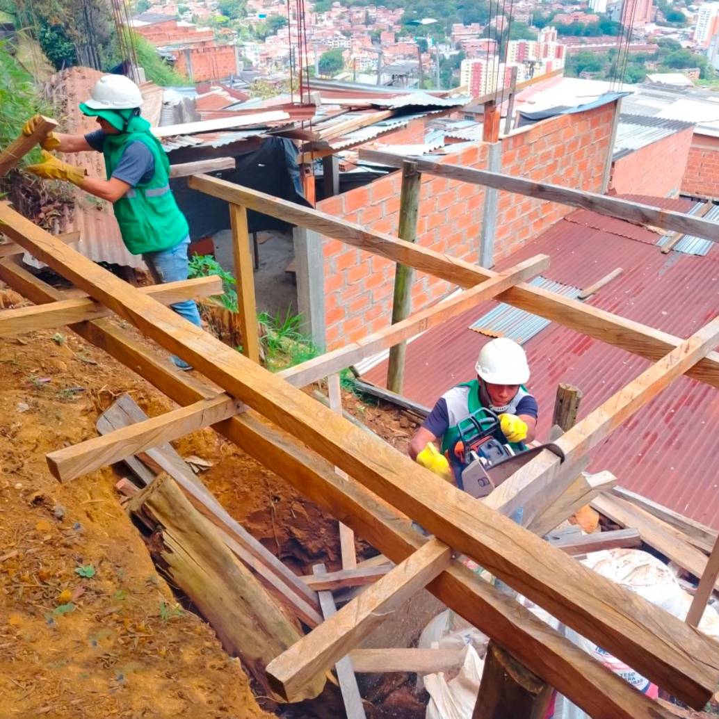 En tres casos los funcionarios procedieron a ordenar la remoción de las obras que habían sido hechas de manera ilegal. FOTO ALCALDÍA