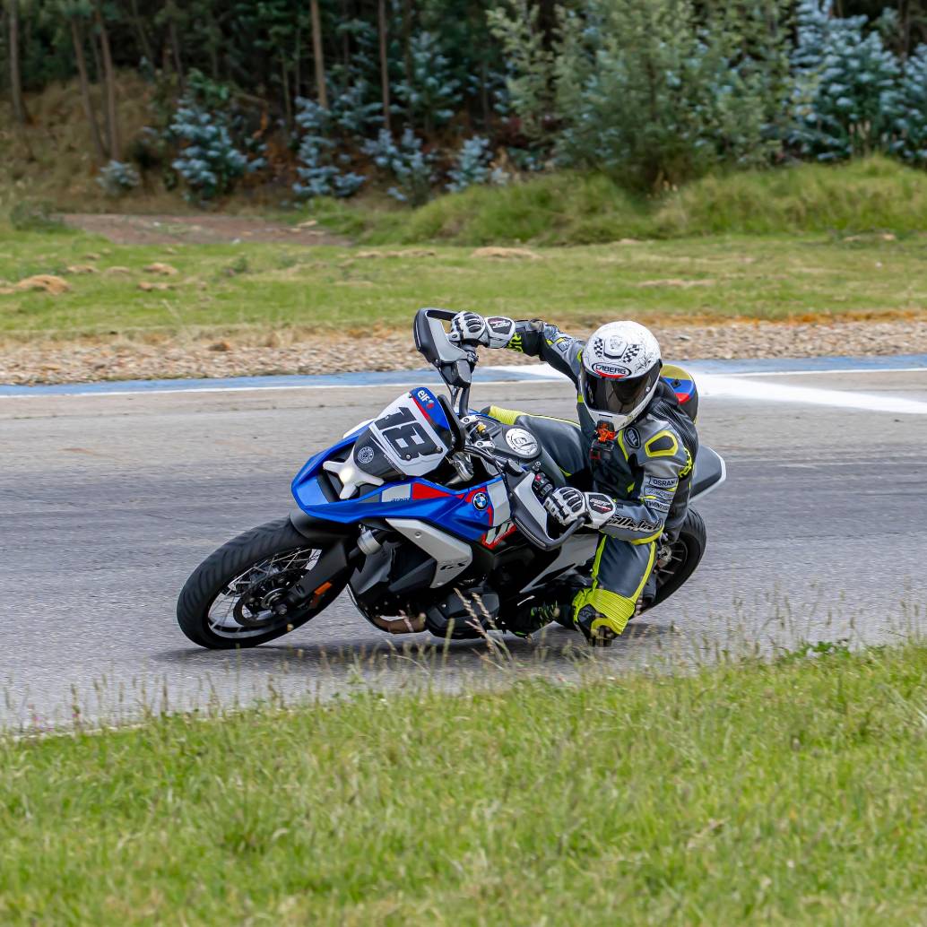 Daniel Fernández ya sabe lo que es subir al podio: fue tercero en el Red Bull Romaniacs. Este año va por el título. FOTO<b> Cortesía</b>