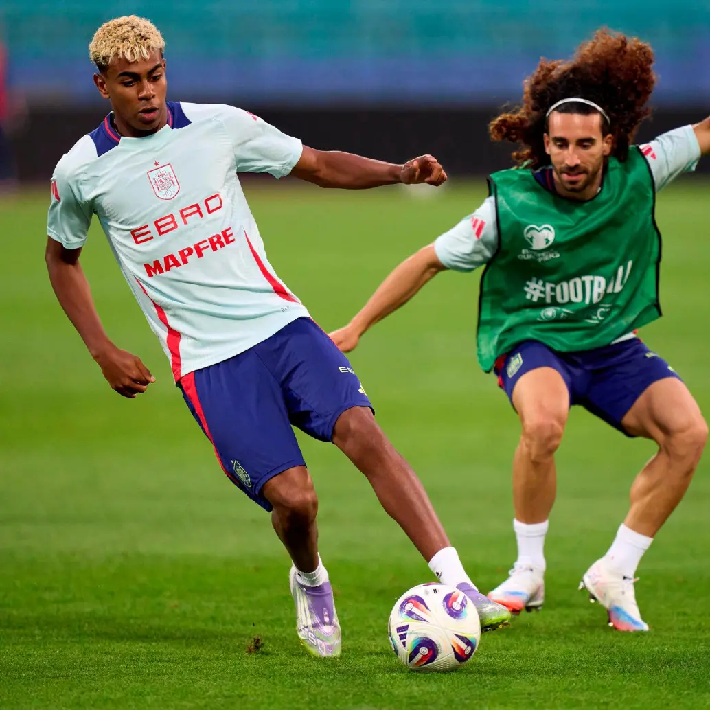 La selección España en su último entrenamiento previo al partido. Foto: Tomada de redes @SEFutbol
