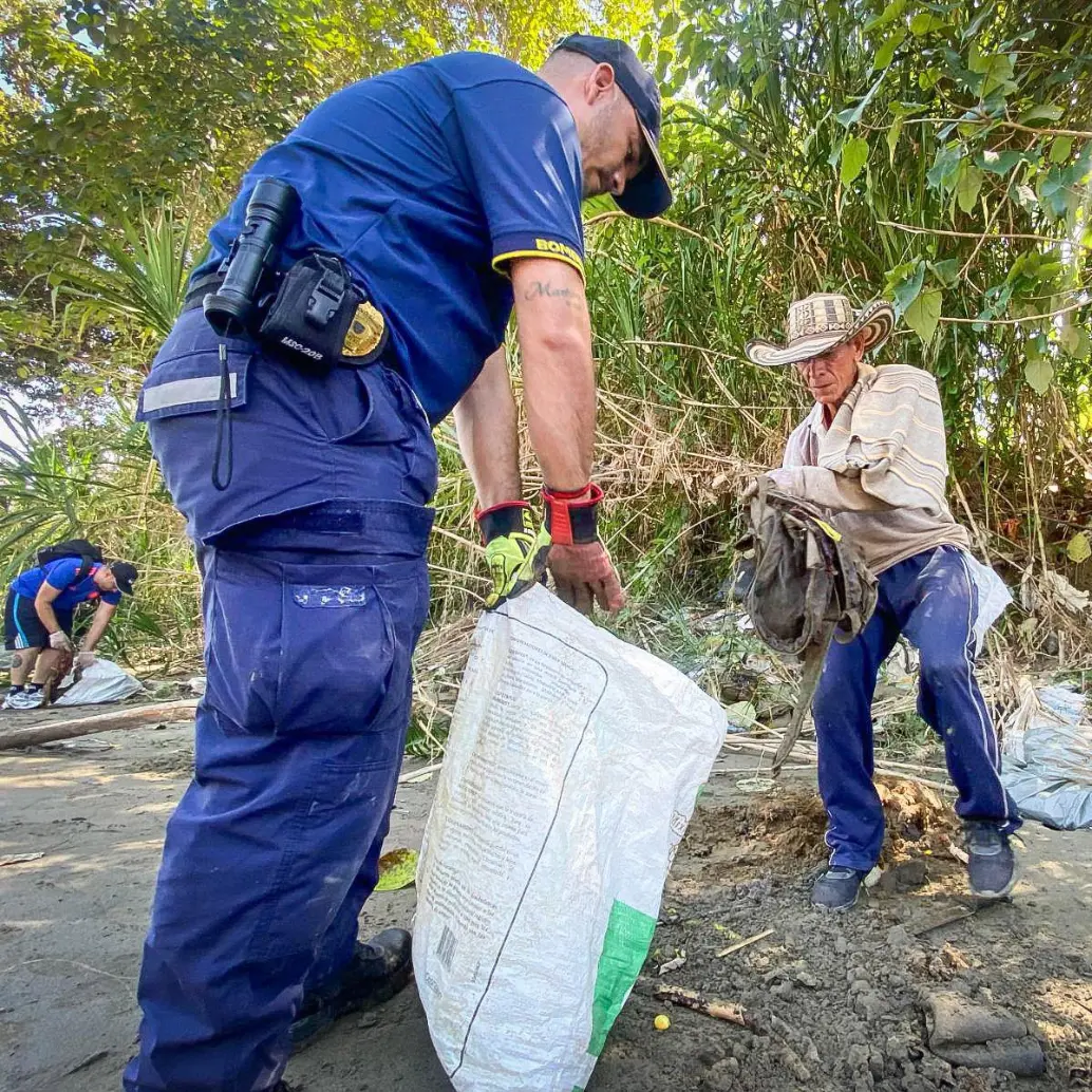 Las jornadas iniciaron en el municipio de Fredonia a orillas del río Cauca. FOTO: CORTESÍA GOBERNACIÓN DE ANTIOQUIA