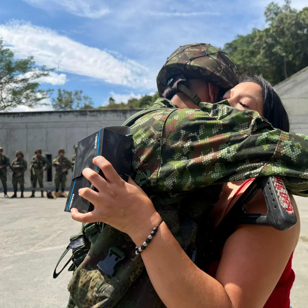 El protagonista de esta historia es Juan Sebastián Durango Bertel, un soldado de 18 años, oriundo de Medellín, que presta su servicio militar en el Batallón de Infantería N.º 10 Coronel Atanasio Girardot. FOTO: Cortesía Cuarta Brigada