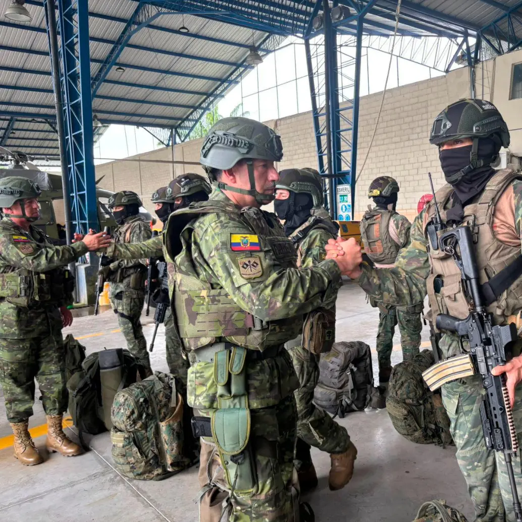El Ejército de Ecuador desplegó escuadrones de fuerzas especiales en la frontera con Colombia. FOTO: Cortesía Ejército Ecuador