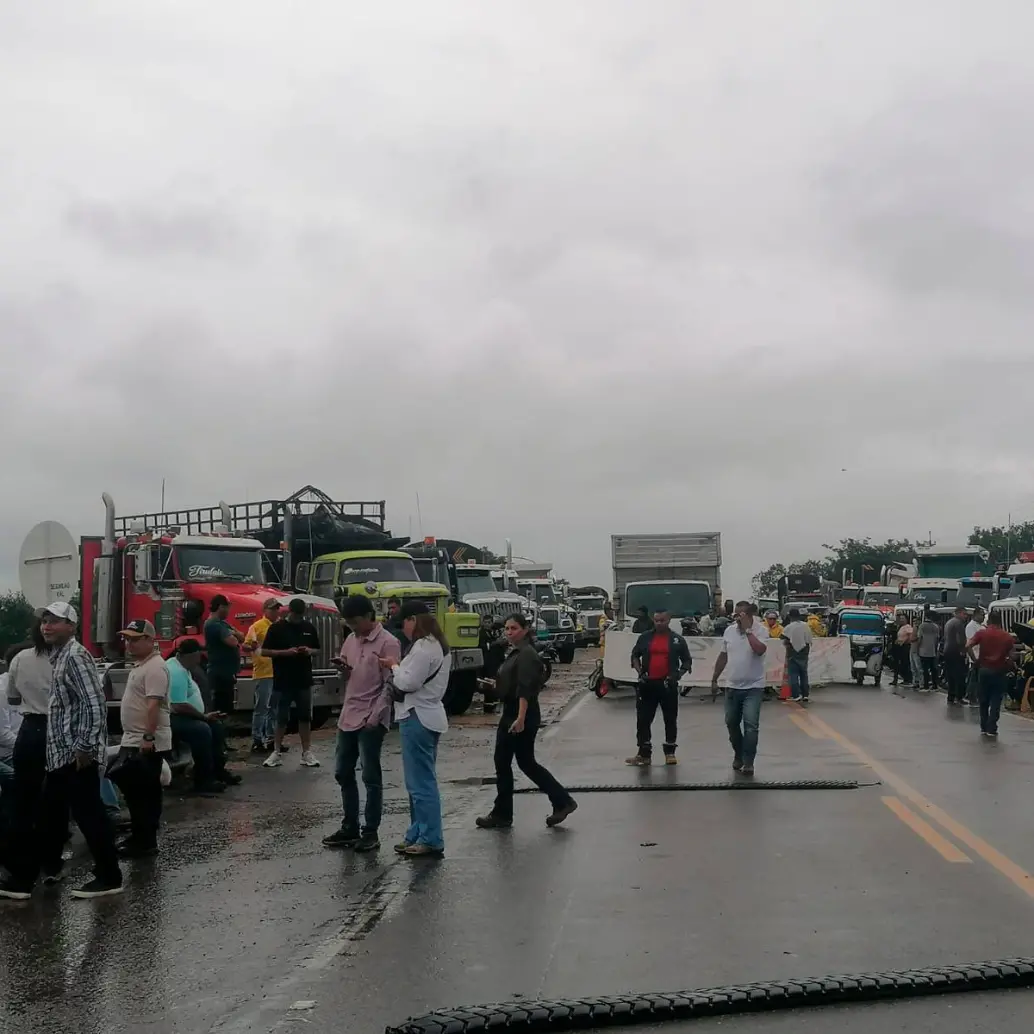 La ACP aseguró que el cese de actividades en Puerto Gaitán afecta el empleo, la producción petrolera y proyectos estratégicos. FOTO tomada de X