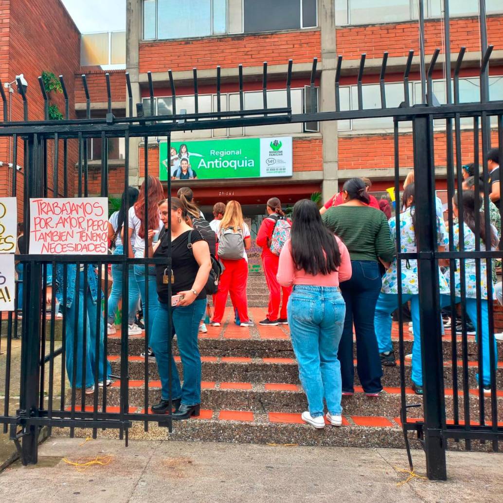 Las áreas administrativas de la regional Antioquia del ICBF están en cese de actividades hasta llegar a un acuerdo con el Gobierno Nacional en cuanto a la asignación de recursos y otras situaciones. FOTO: MAURICIO PALACIO
