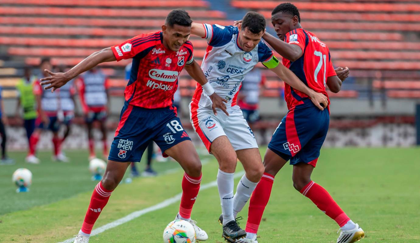 En un debut que dejó más preguntas que respuestas, Independiente Medellín no logró pasar del empate 1-1 ante Alianza FC en el estadio Atanasio Girardot. El encuentro, válido por la primera fecha de la Liga BetPlay II-2025. Foto: Juan Antonio Sánchez