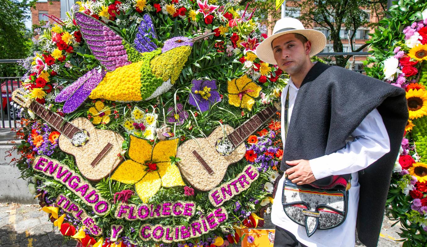 La actividad, que honra las raíces campesinas y el legado cultural de la región antioqueña, contó con la participación de 84 silleteros provenientes de las veredas Perico y Pantanillo, reconocidas históricamente por su aporte a la tradición silletera. Foto: Esneyder Gutiérrez 