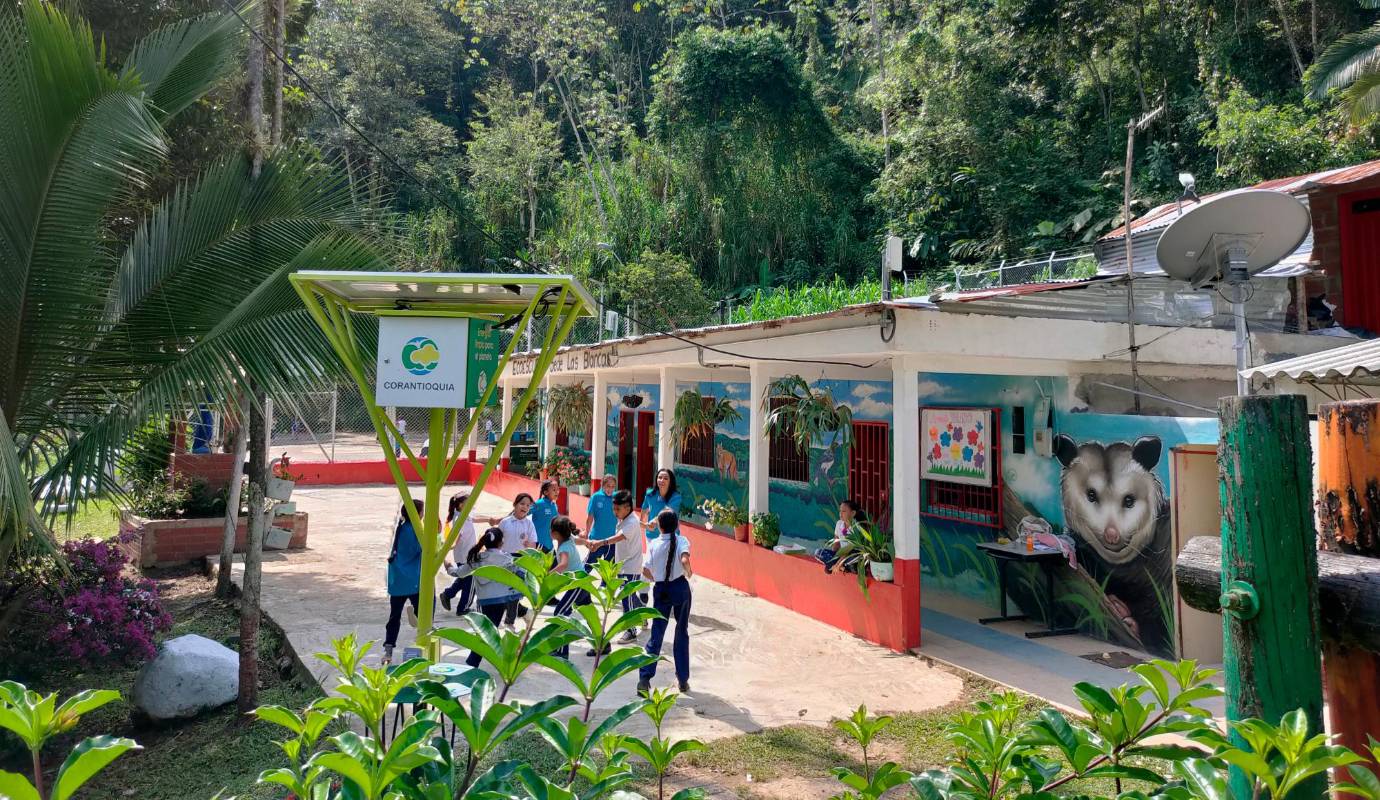 Las escuelas seleccionadas en Nechí, Cáceres y Yolombó son ejemplo de cómo el programa ha transformado el ambiente. Foto: Esneyder Gutiérrez 