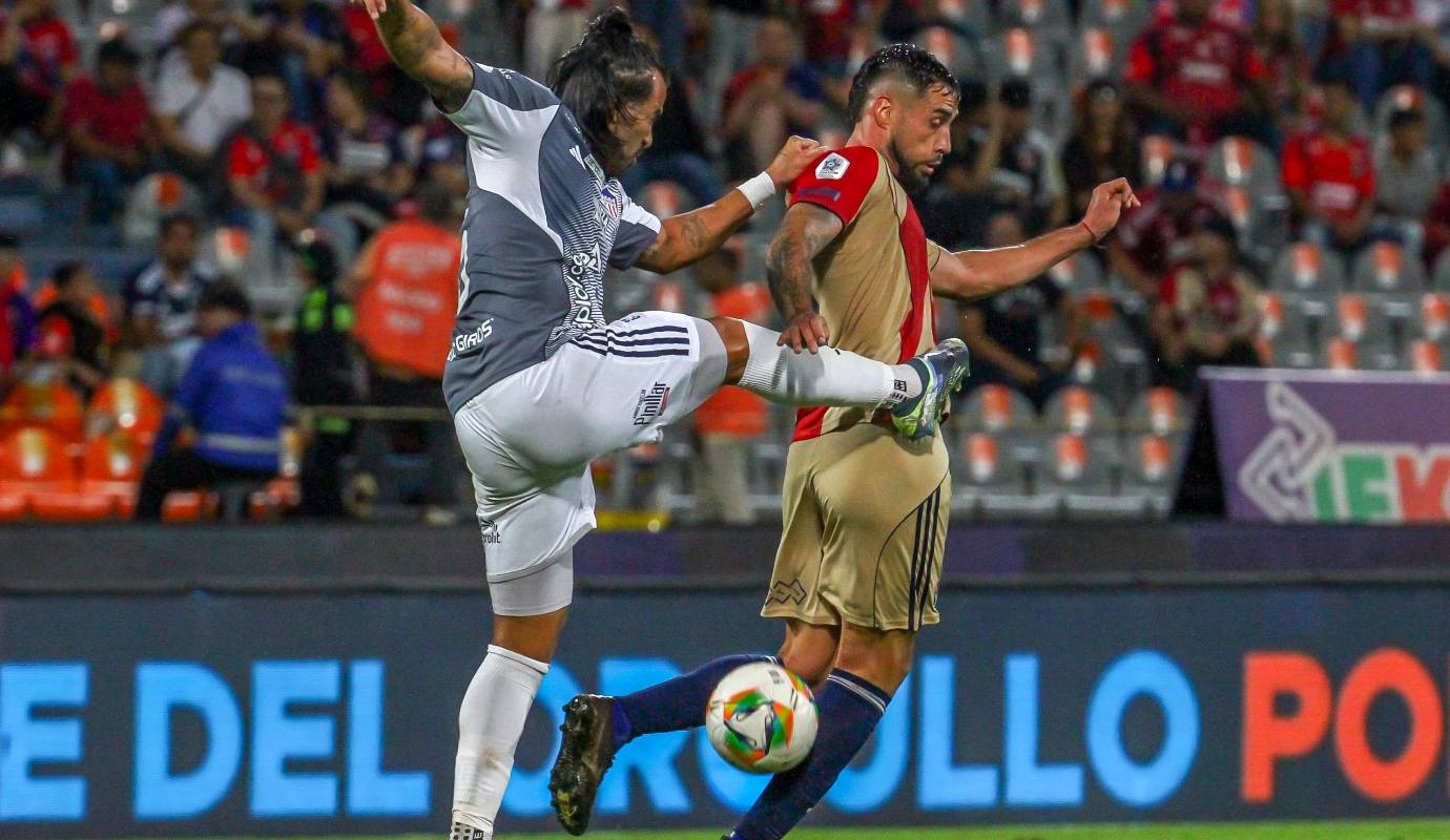 El estadio Atanasio Girardot fue el escenario de una tarde cargada de emociones en la que Independiente Medellín y Junior de Barranquilla se enfrentaron en un duelo directo por la fecha 12 de la Liga BetPlay II-2025. Foto: Juan Antonio Sánchez