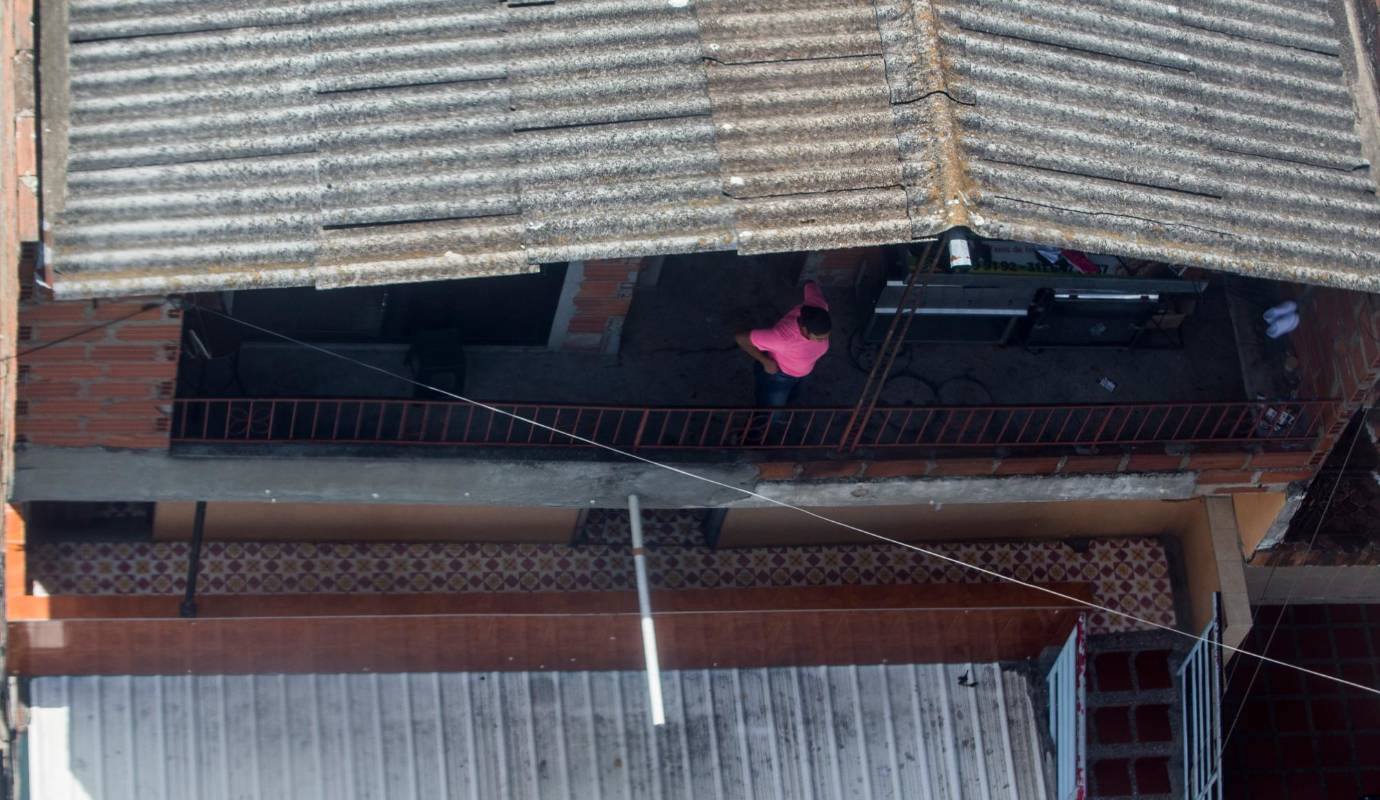 En varias de las estrategias fundamentales para combatir este fenómeno térmico la ciudad se raja bastante. Por ejemplo, en el tema de mejoramiento integral de barrios el avance de la actual administración fue del 0% en los primeros tres años. Foto Julio César Herrera