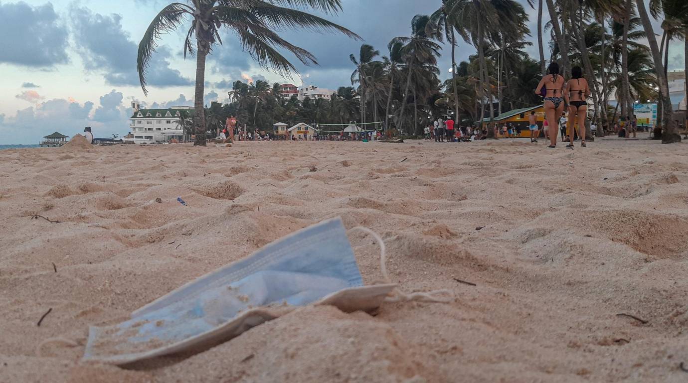 La Organización de Naciones Unidas – ONU ha alertado que la mala disposición podría llevar a que el 70% de estos implementos terminen en los océanos: Foto: Juan Antonio Sánchez Ocampo
